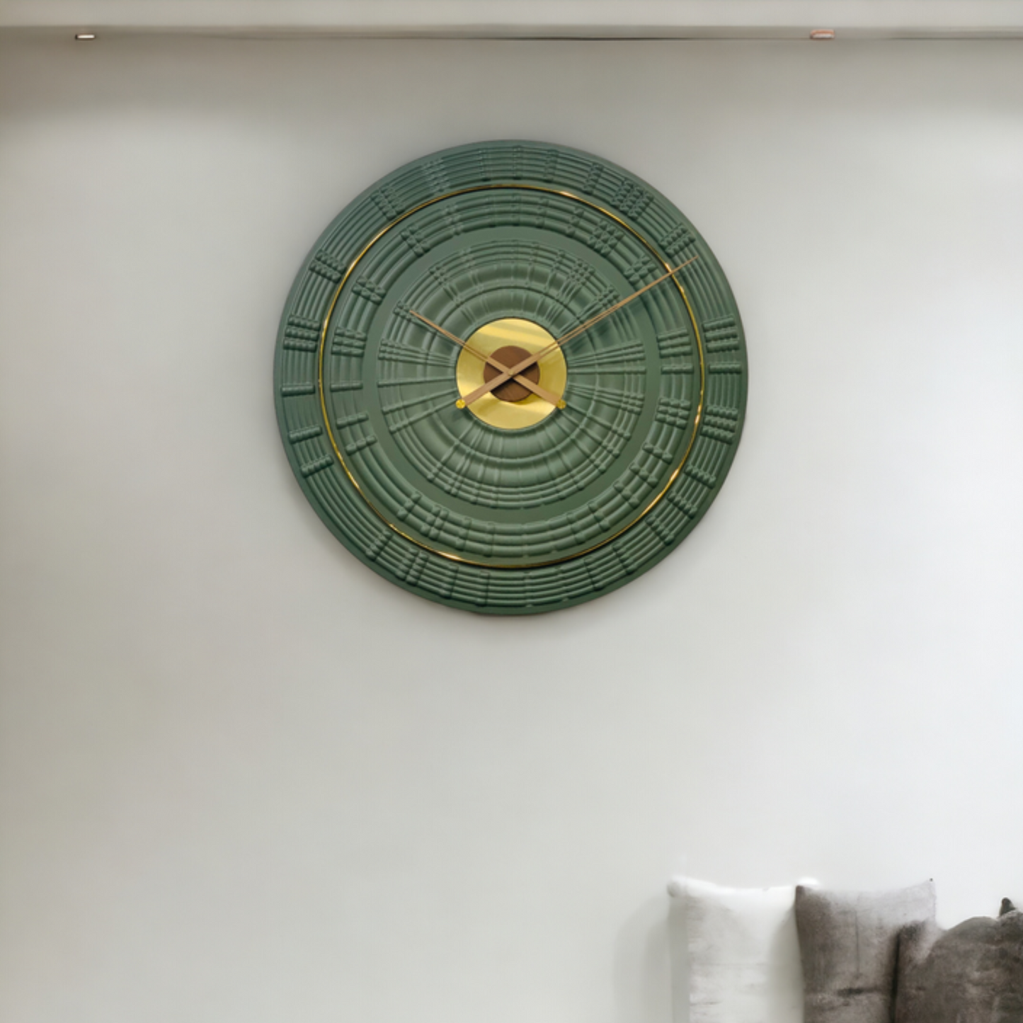 SATURN WALL CLOCK