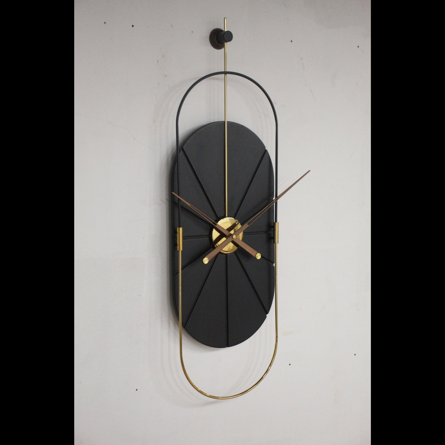 PRO CHAMPION WALL CLOCKWOODEN